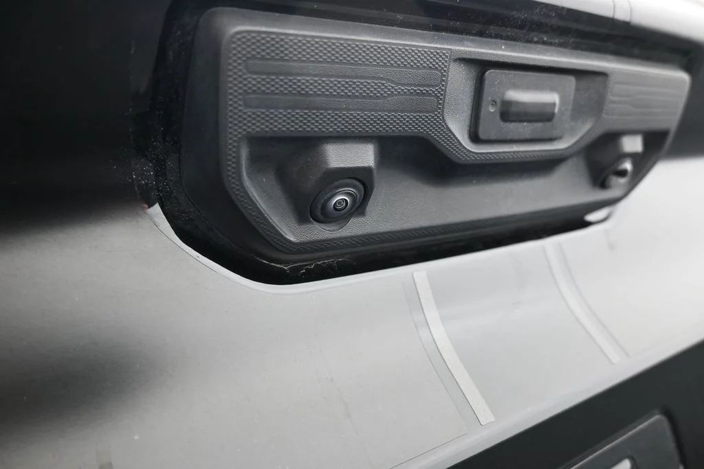 Used 2025 Black Chevrolet Custom image 39