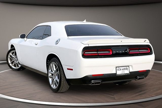 Used 2022 White Dodge SXT image 11