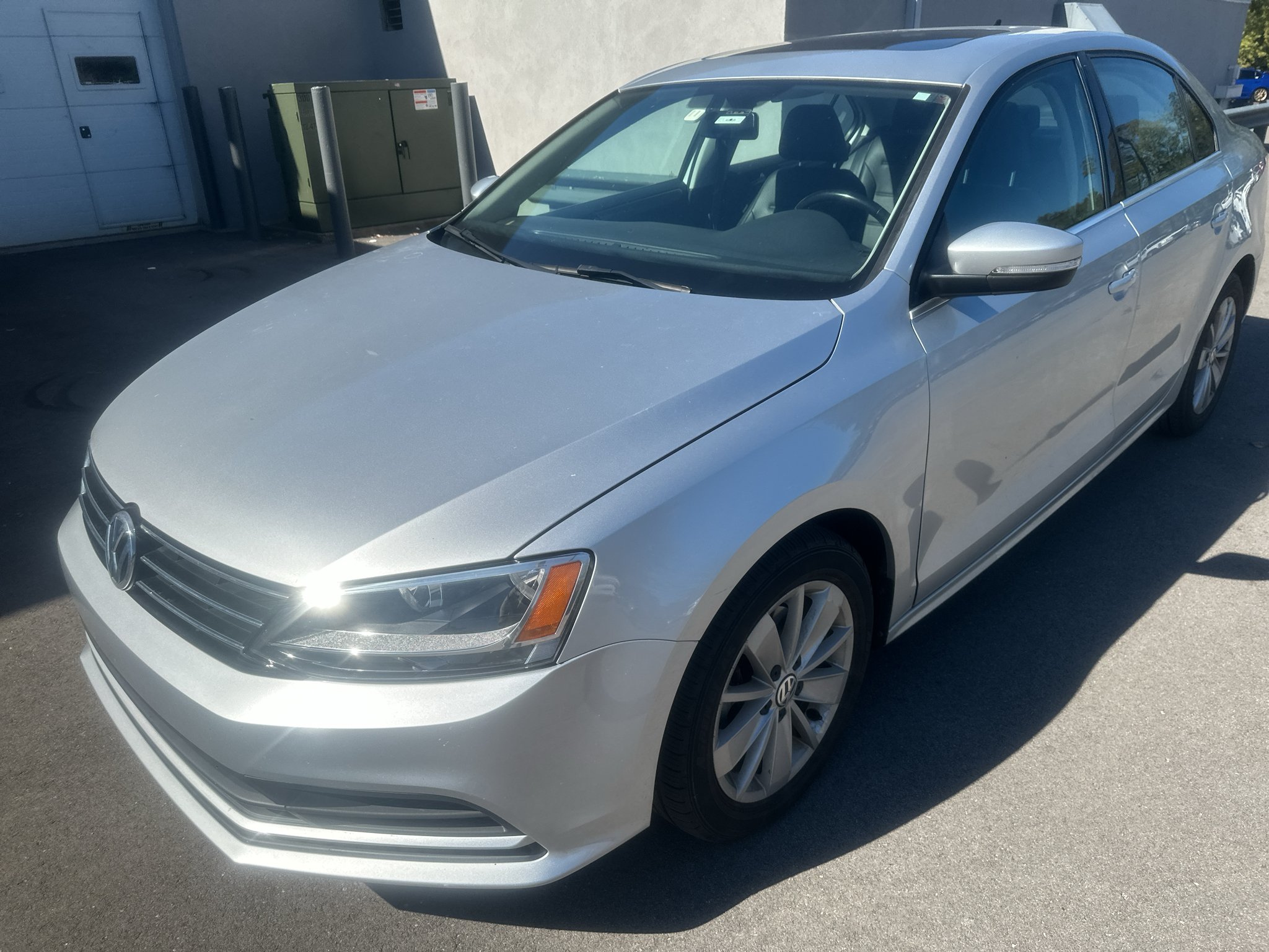 Used 2016 Reflex Silver Metallic Volkswagen 1.4T SE w/Connectivity image 3