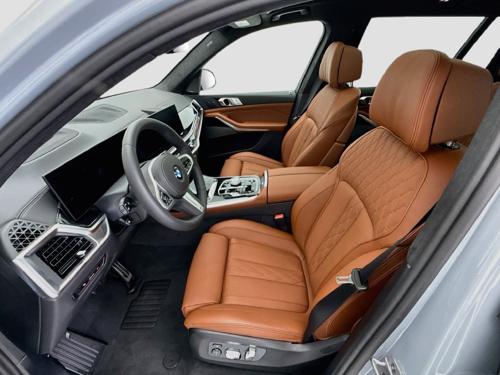 New 2027 Gray Metallic BMW xDrive40i image 18