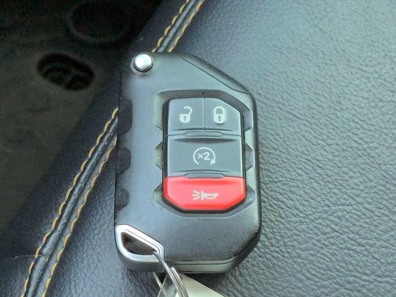 Used 2024 Blue Pearl Jeep Sahara image 28