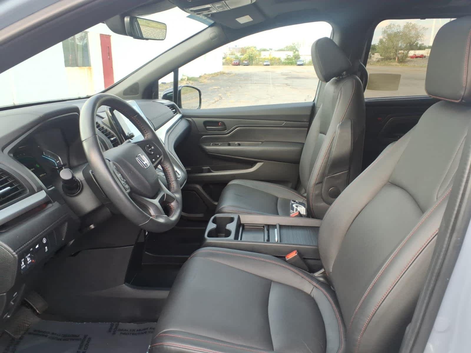 2024 Honda Odyssey SPORT - Photo 17