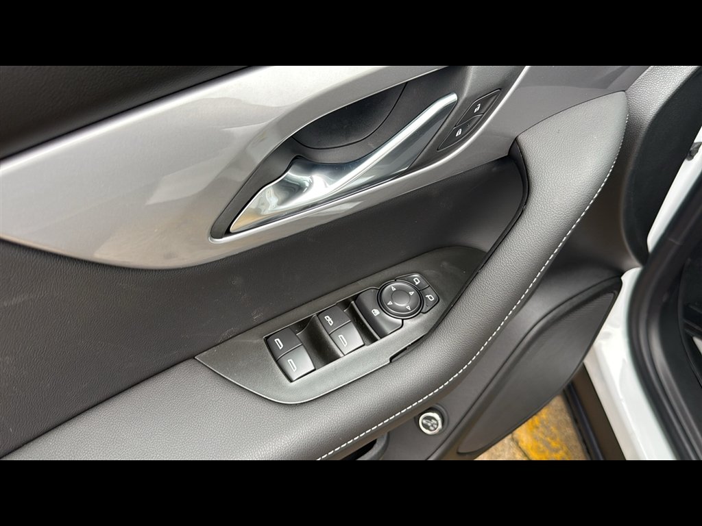 New 2026 Summit White Chevrolet 2LT image 8