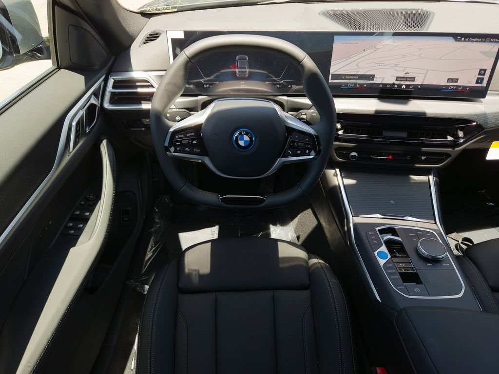New 2026 Skyscraper Grey Metallic BMW eDrive40 image 16