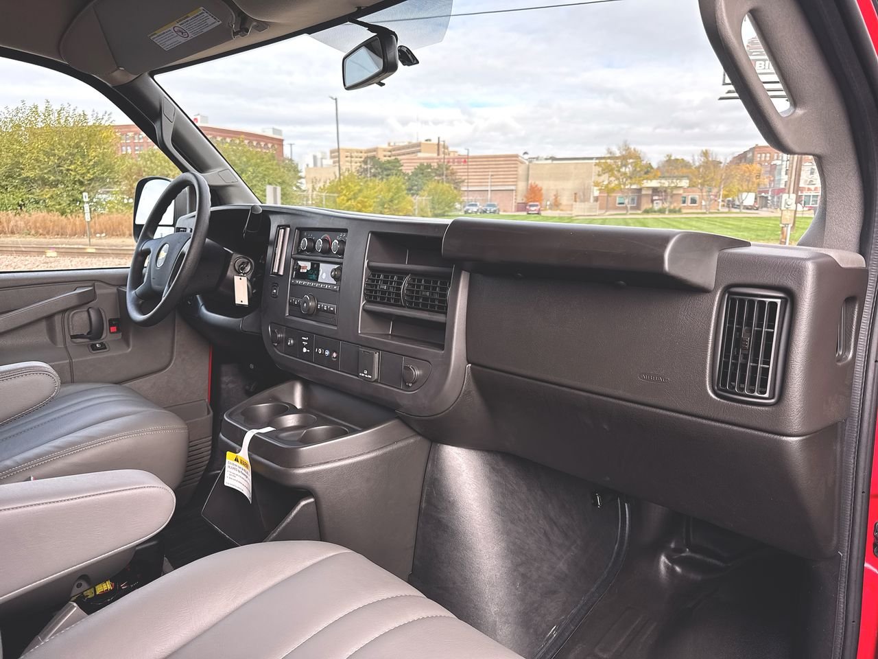 2025 Chevrolet Express Cargo Work Van - Photo 50
