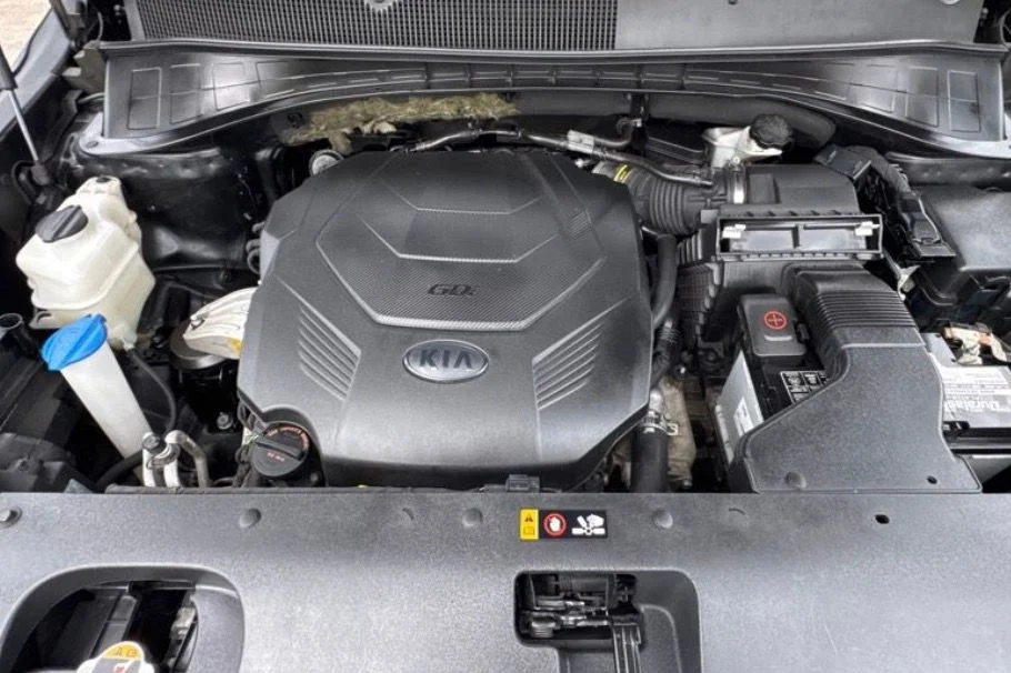 Used 2020 Black Kia LX image 6