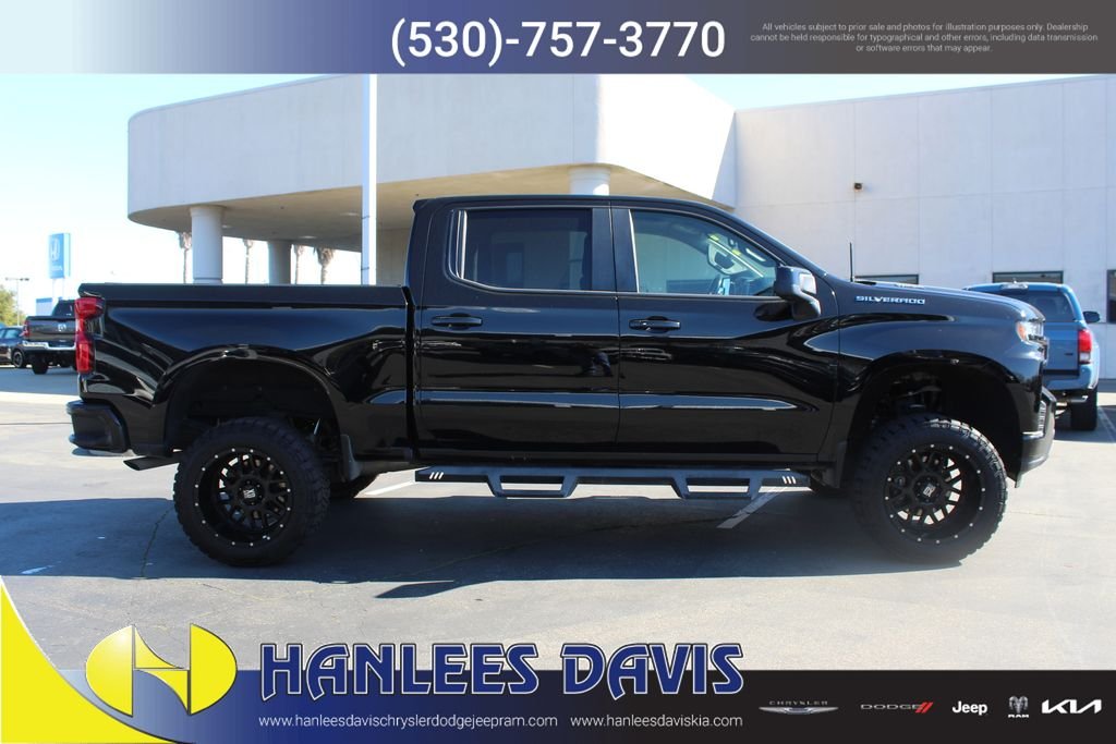 2020 Chevrolet Silverado 1500 RST photo 5
