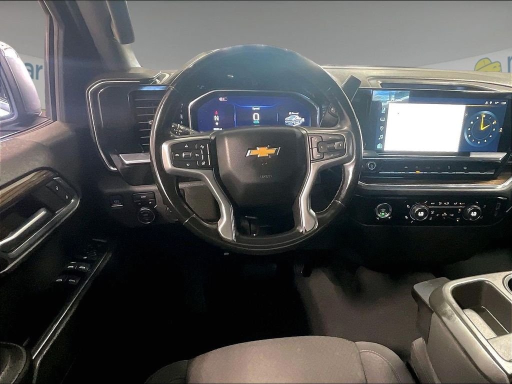 Used 2024 Black Chevrolet LT image 17