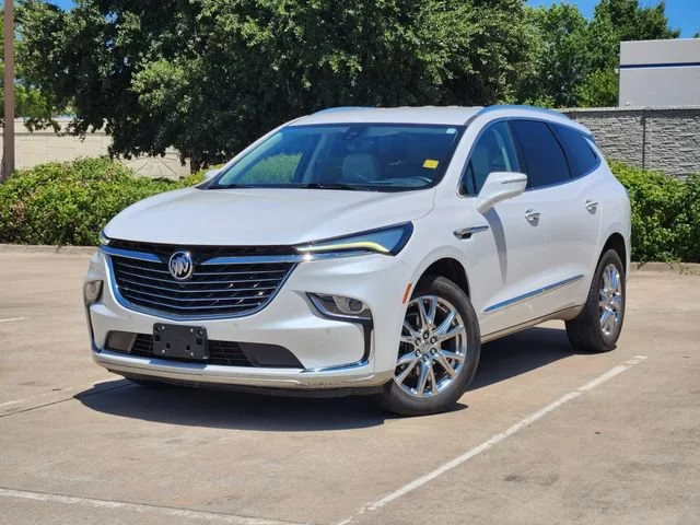 Used 2023 White Frost Tricoat Buick Premium image 3