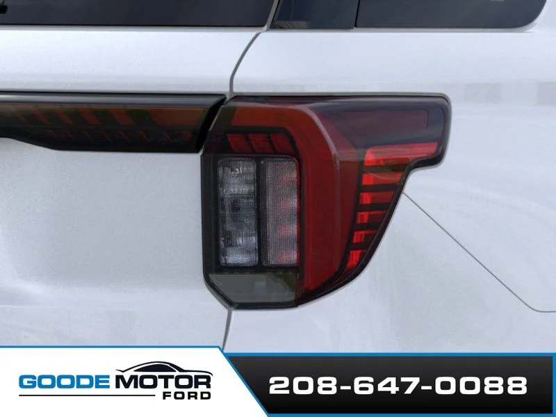 New 2026 Star White Metallic Tri-Coat Ford Platinum™ image 21