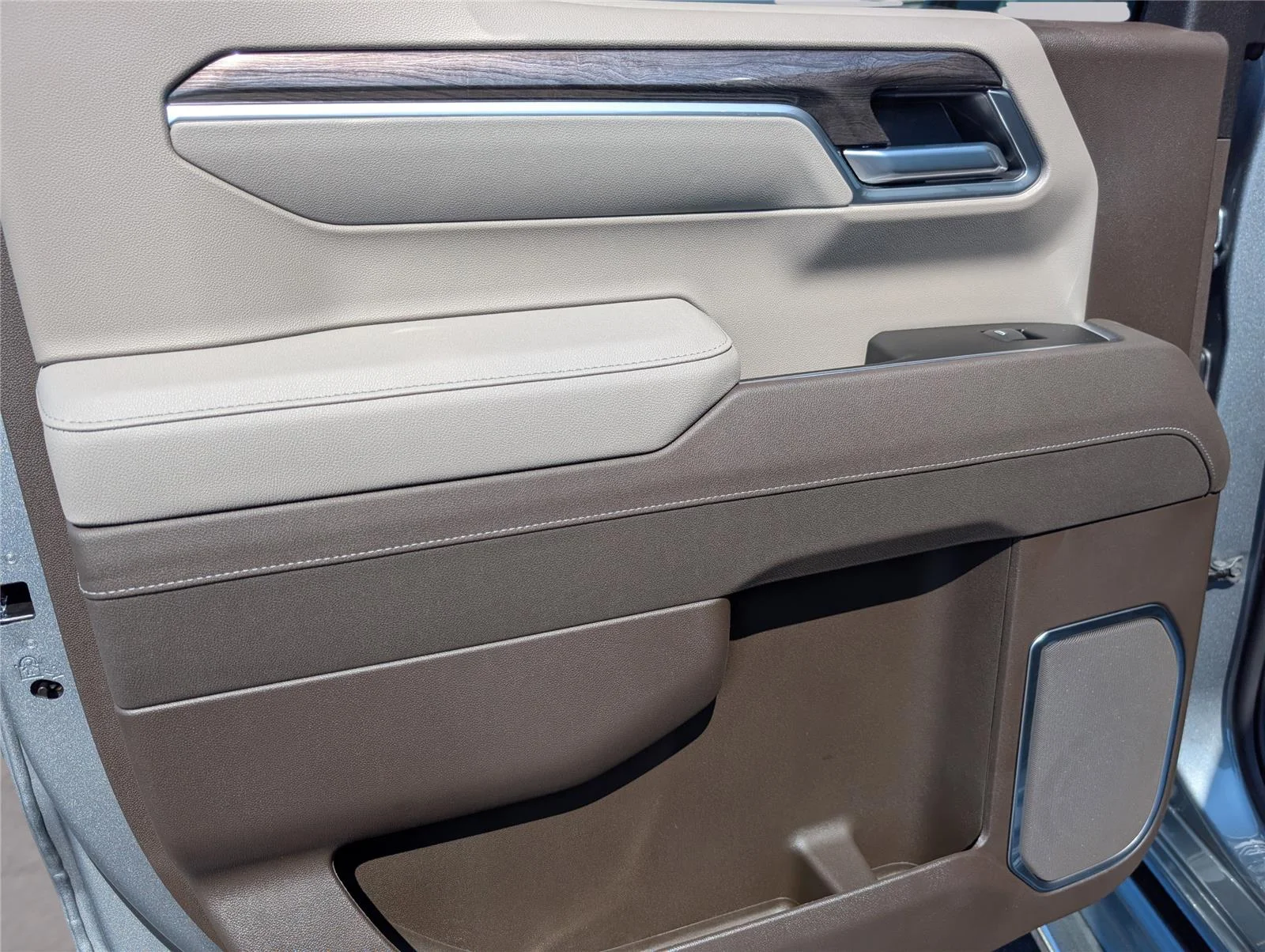 New 2026 Sterling Gray Metallic Chevrolet LTZ image 30
