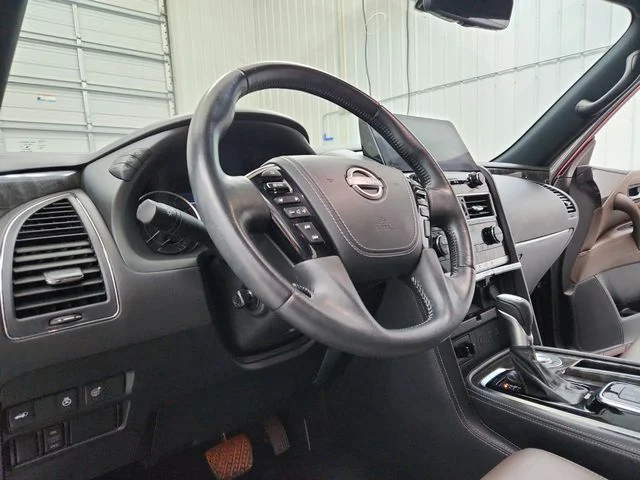 Used 2023 Red Nissan Platinum image 18