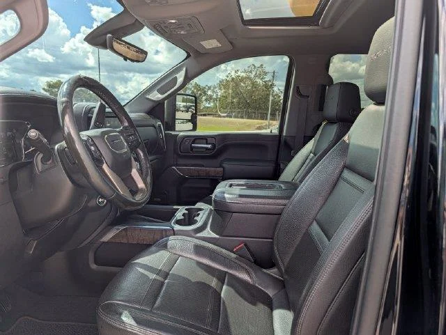 Used 2021 ONYX BLACK GMC Denali image 9