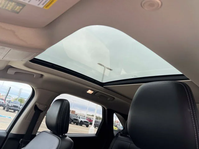 Used 2020 White Ford SEL image 24