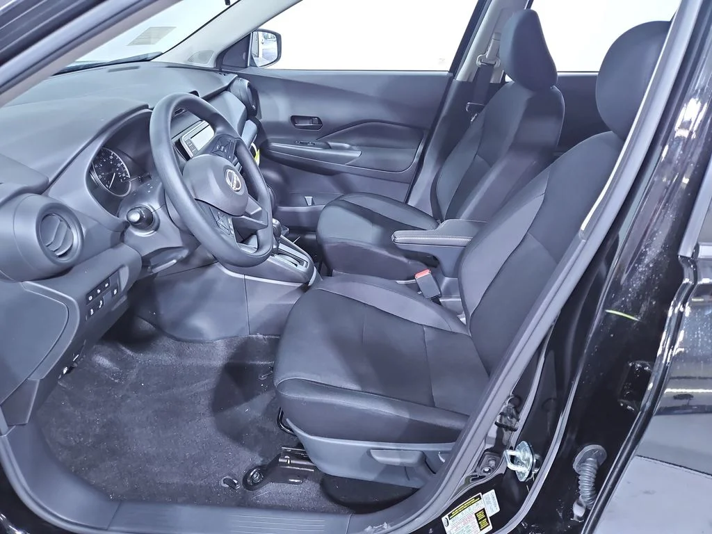 2025 Nissan KICKS PLAY Base - Photo 10