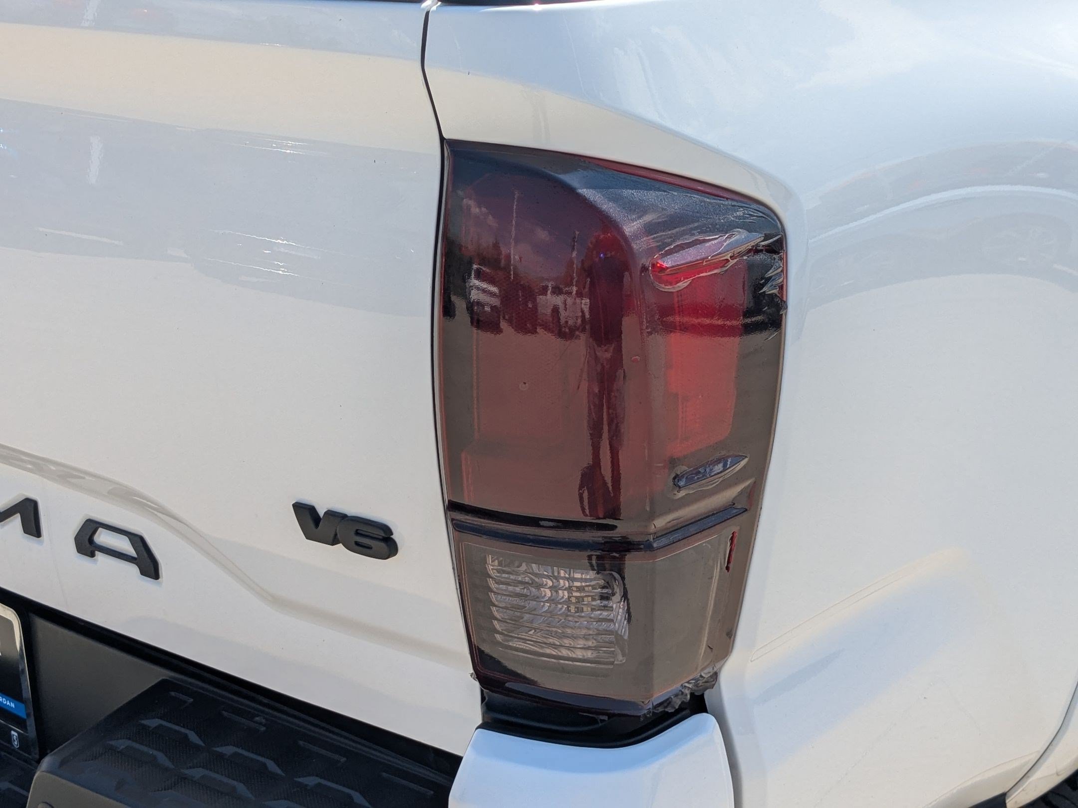 Used 2020 White Toyota SR5 V6 image 11