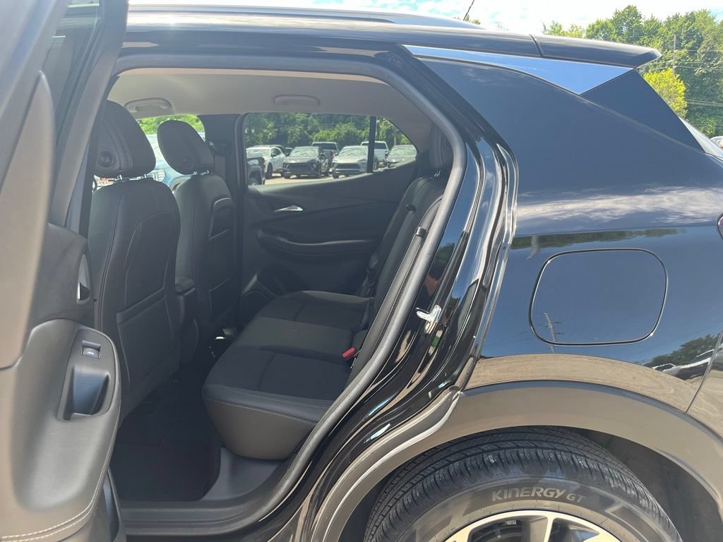 Used 2023 Ebony Twilight Metallic Buick Select image 27