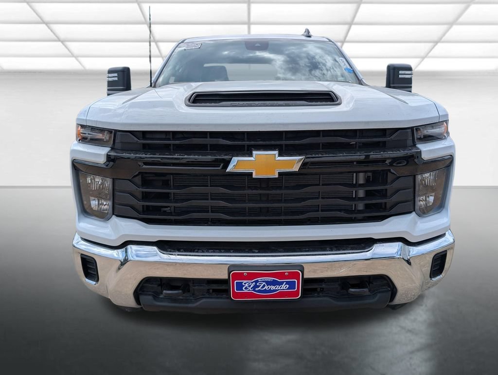 New 2026 Summit White Chevrolet WT image 23
