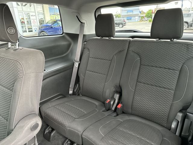 Used 2018 Red GMC SLE-2 image 27