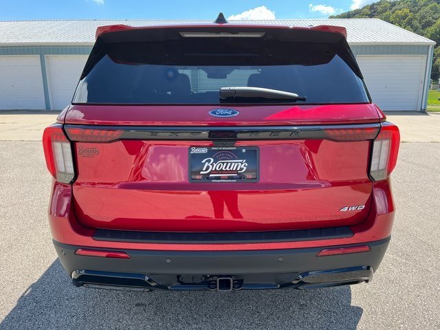 2025 Ford Explorer ST-Line photo 4