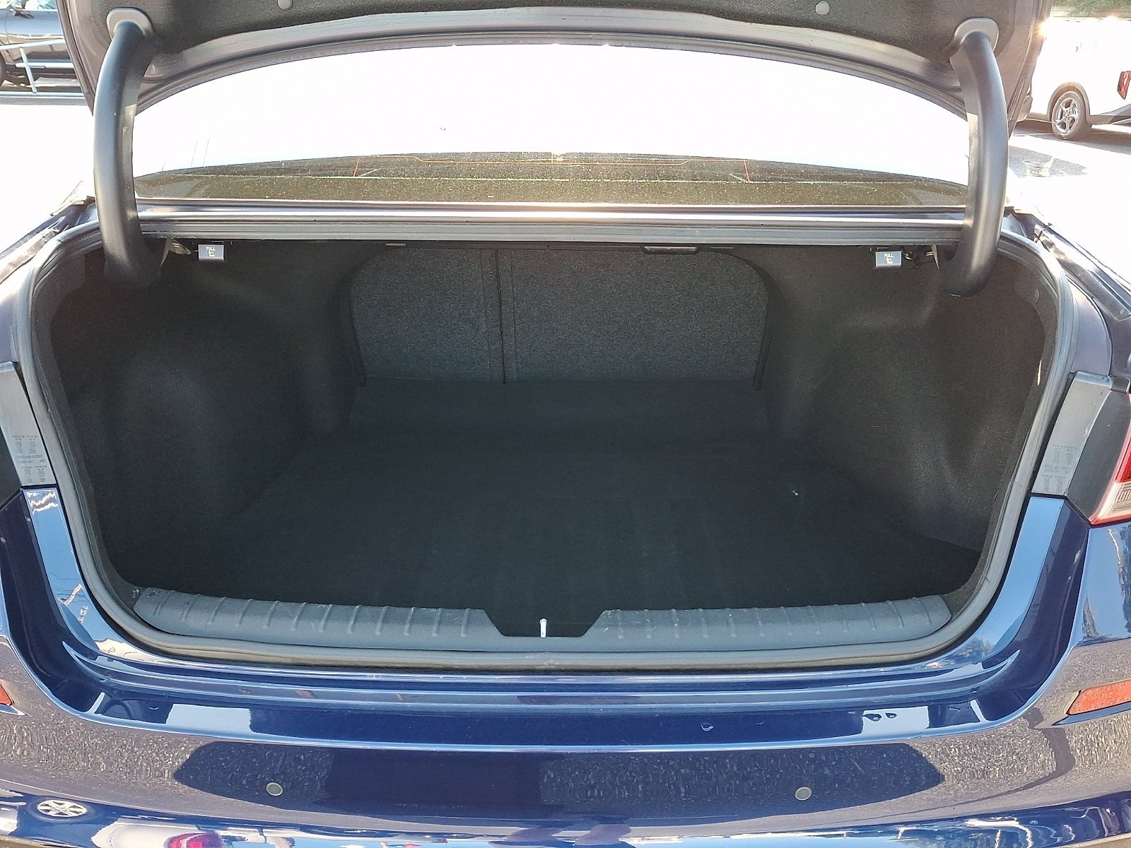 Used 2019 Horizon Blue Kia S image 21