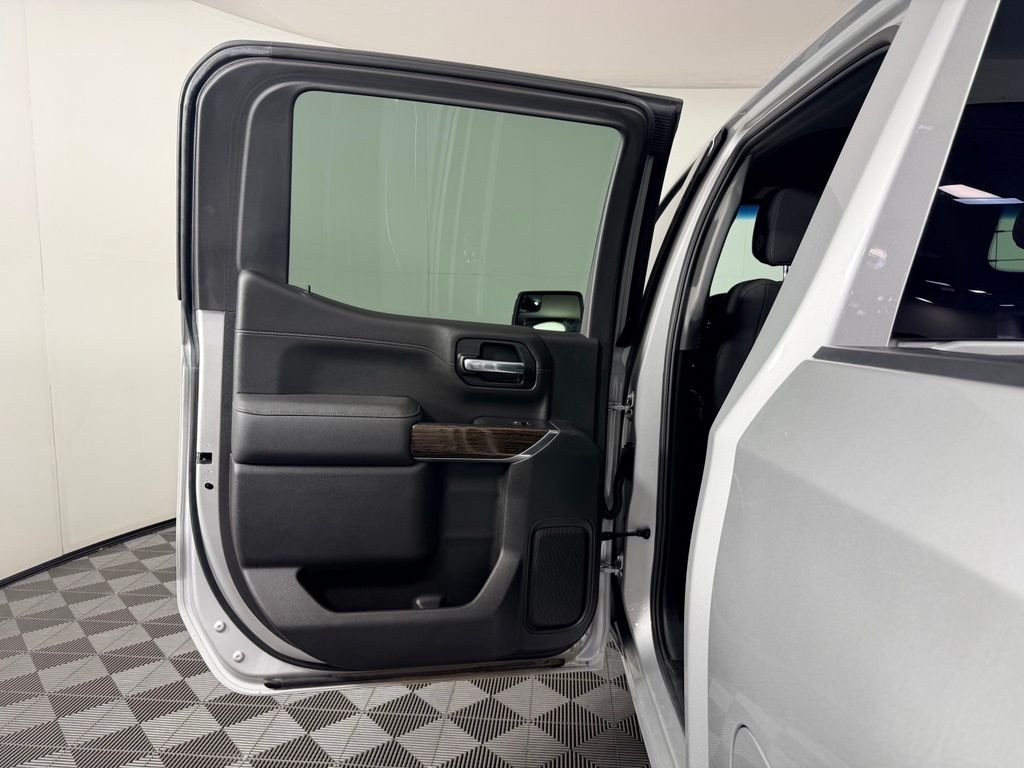 Used 2021 Silver GMC SLE image 27
