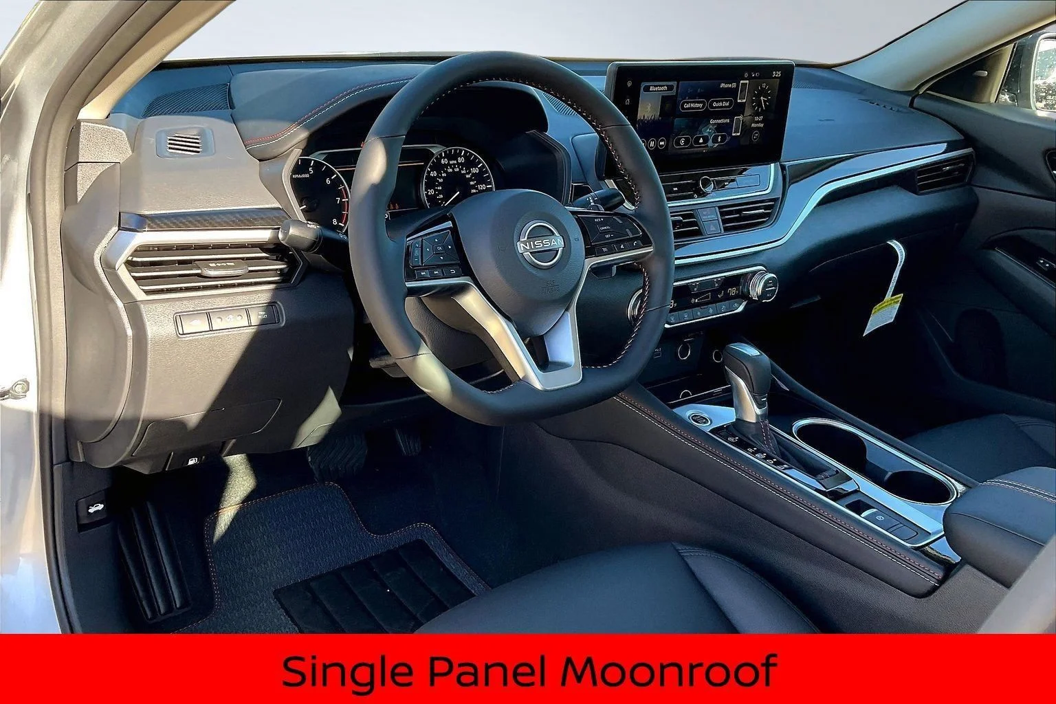 2025 Nissan Altima SR - Photo 10