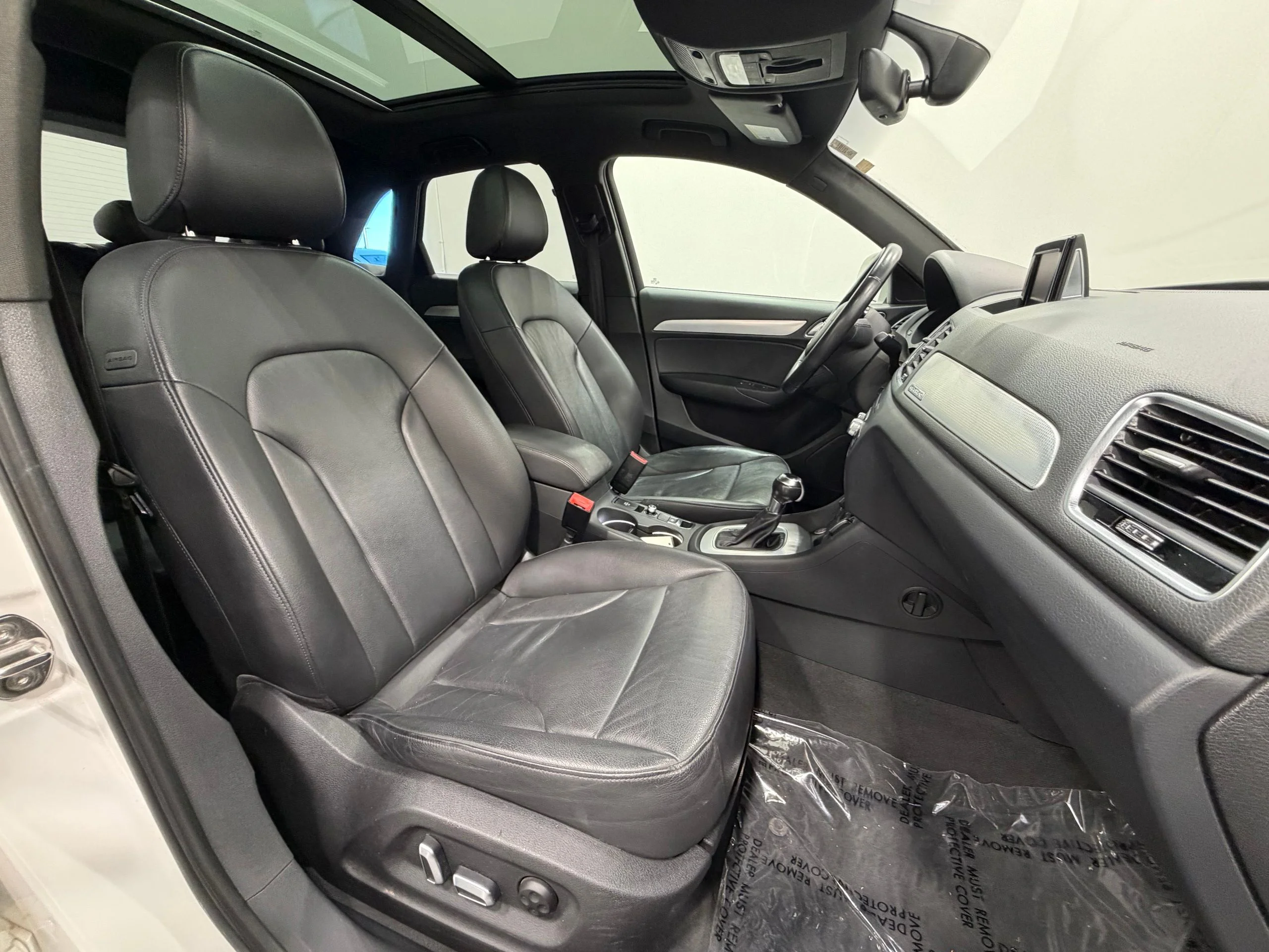 Used 2018 White Audi 2.0T Premium image 30