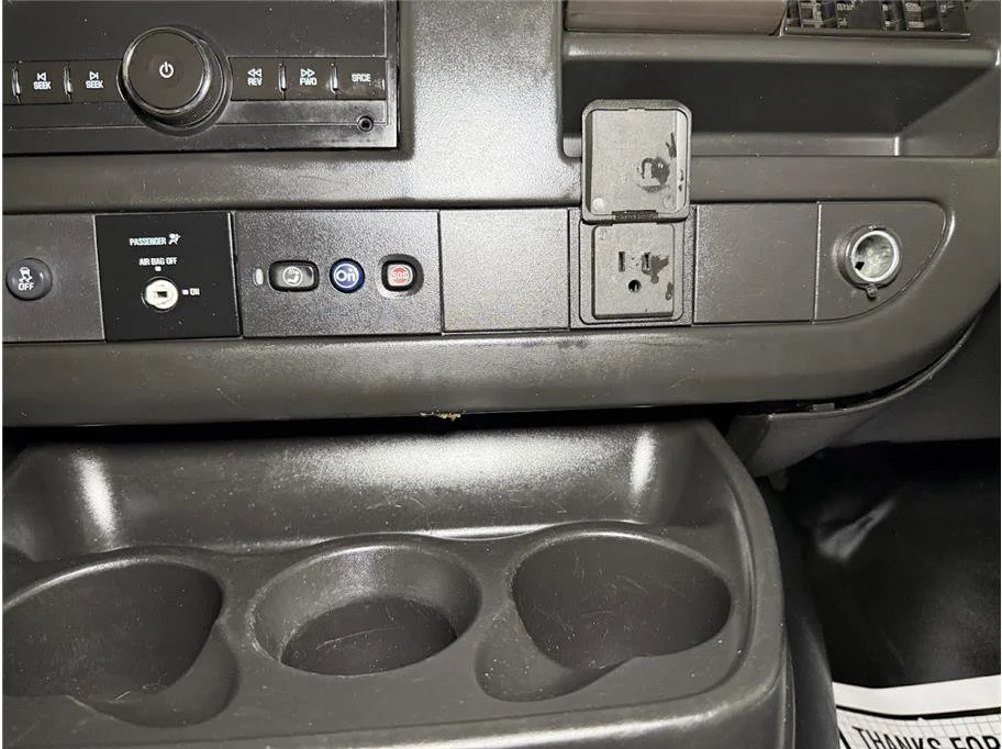Certified Used 2018 Special Paint GMC Extended Van 3D image 28