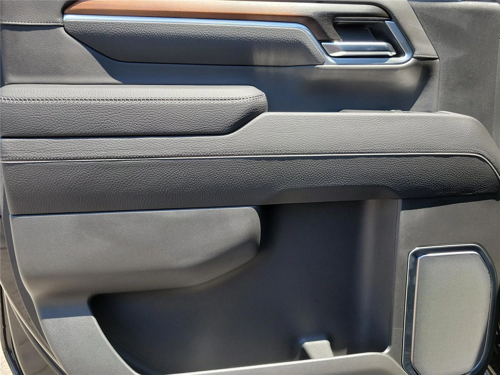 2026 GMC Sierra 2500HD Denali - Photo 15