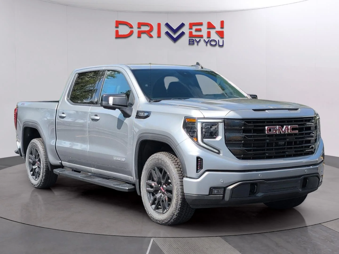 New 2026 Sterling Metallic GMC Elevation image 7