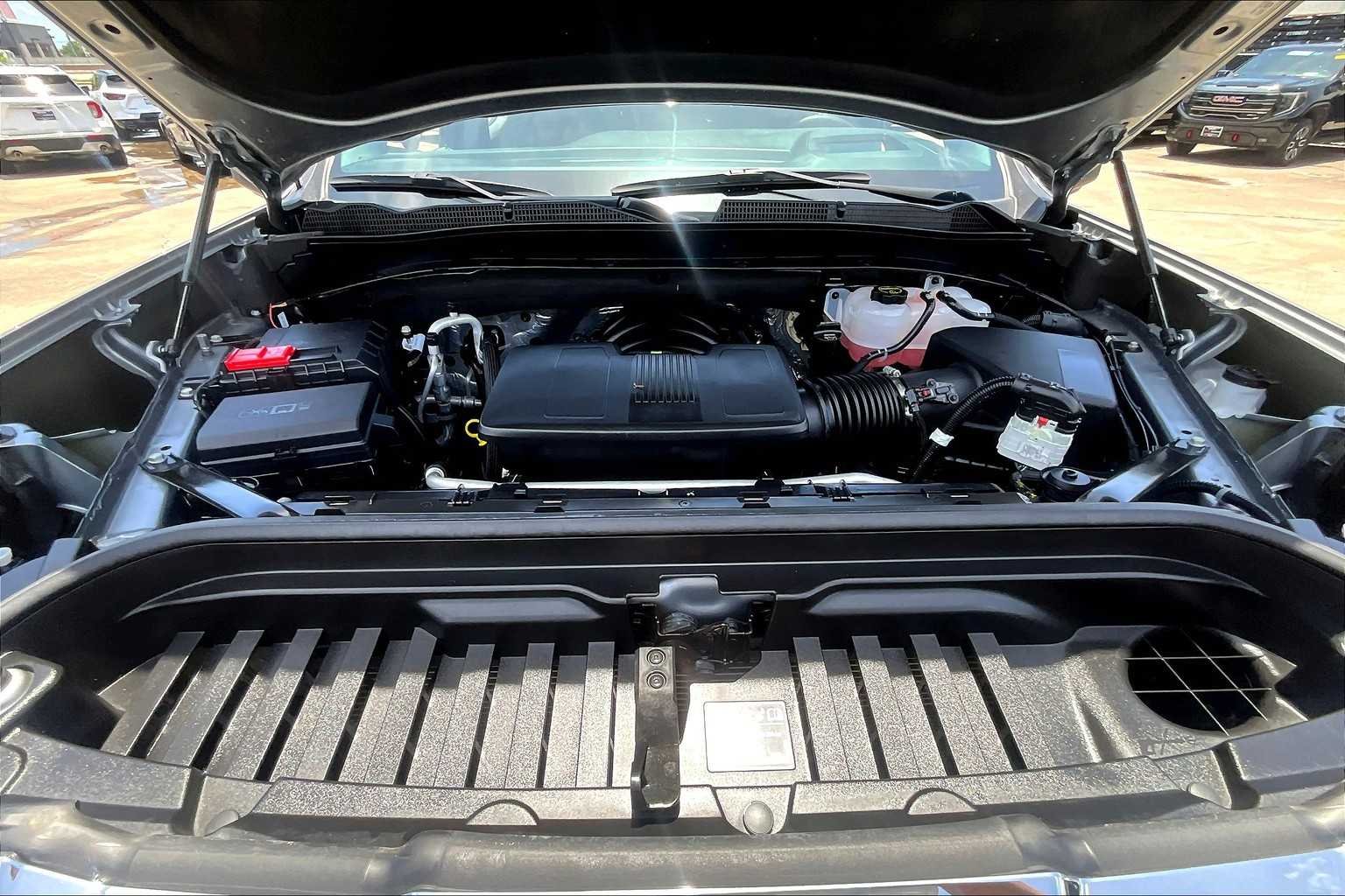 Used 2024 Sterling Metallic GMC Denali image 31