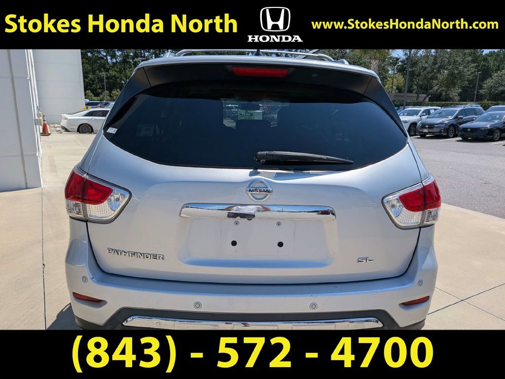 Used 2015 Silver Nissan SL image 12