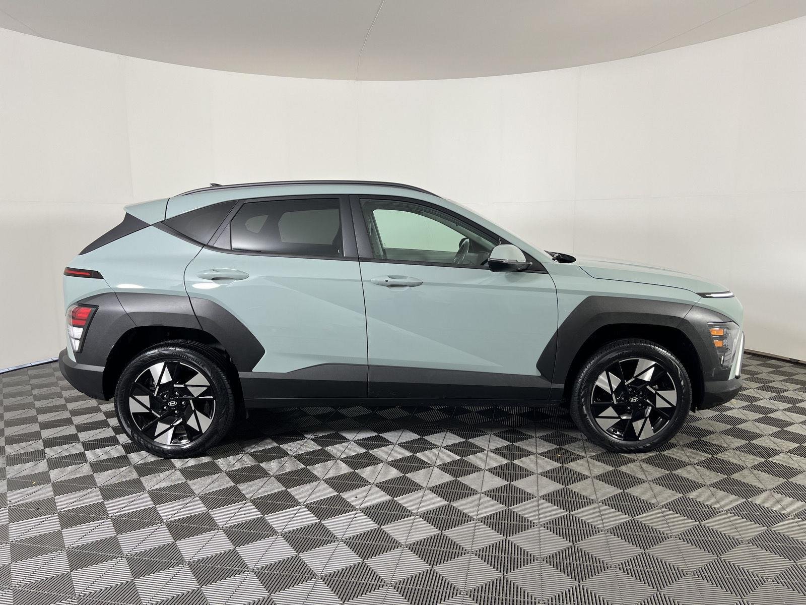 Used 2024 Mirage Green Hyundai SEL image 22