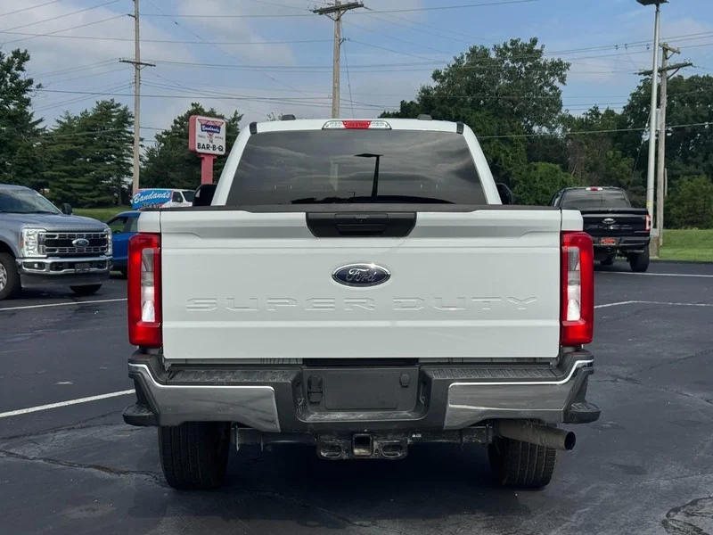 Used 2025 White Ford XL 4WD Crew Cab 6.75' Box image 5