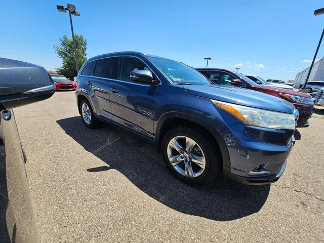 Used 2015 Shoreline Mist Toyota Limited Platinum V6 image 6