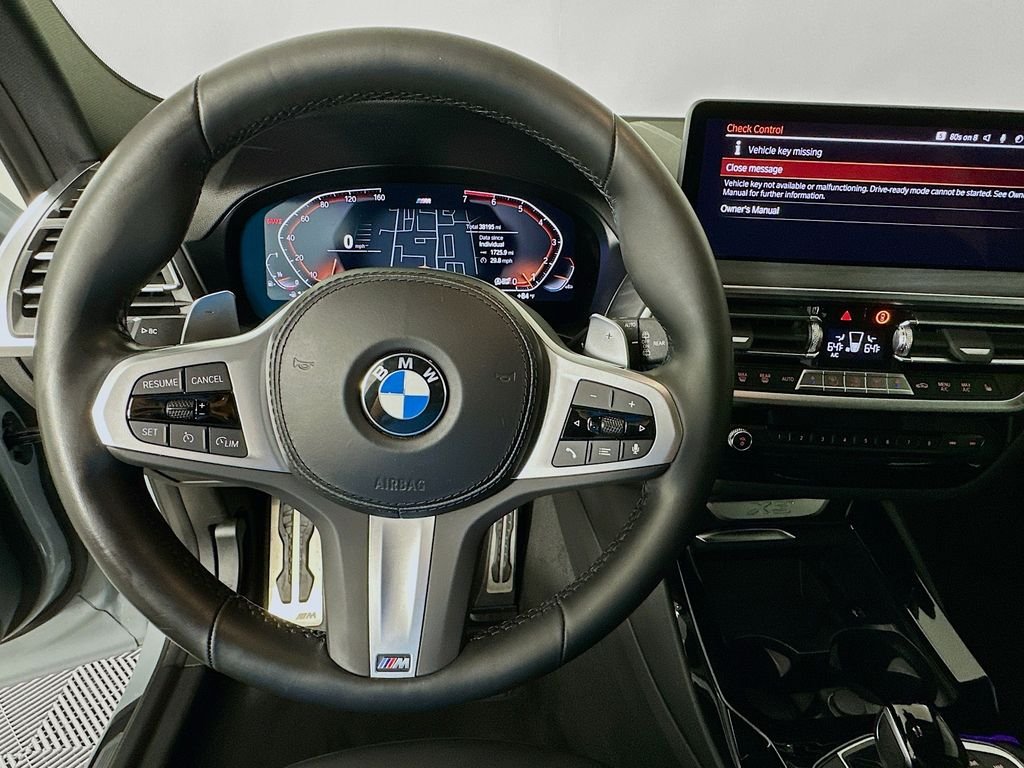 Used 2022 Gray BMW sDrive30i image 11