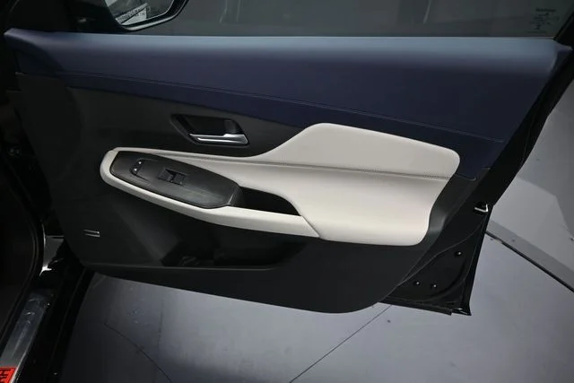 New 2026 Super Black Nissan SL image 11