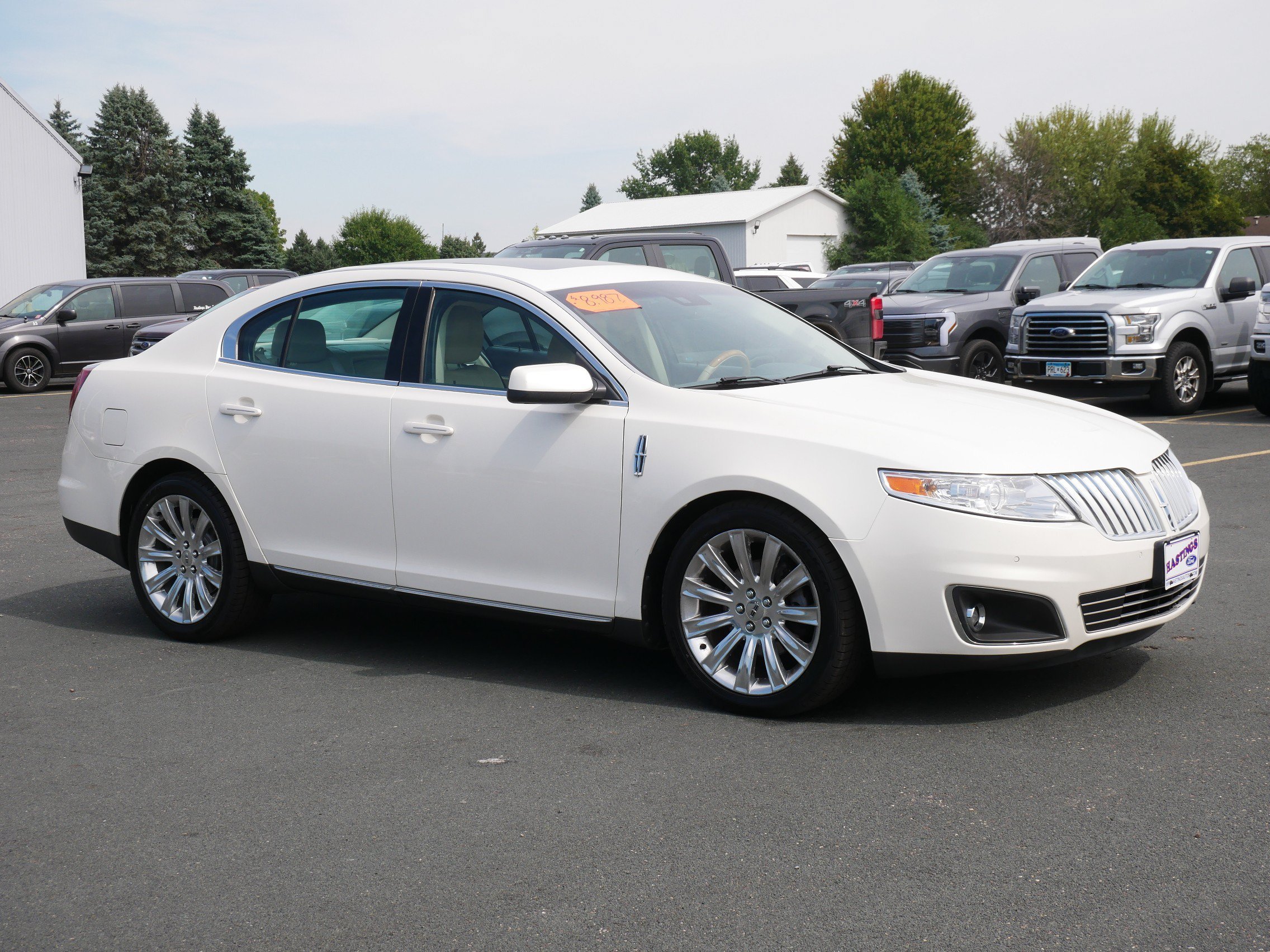 Used 2009 White Lincoln  image 6