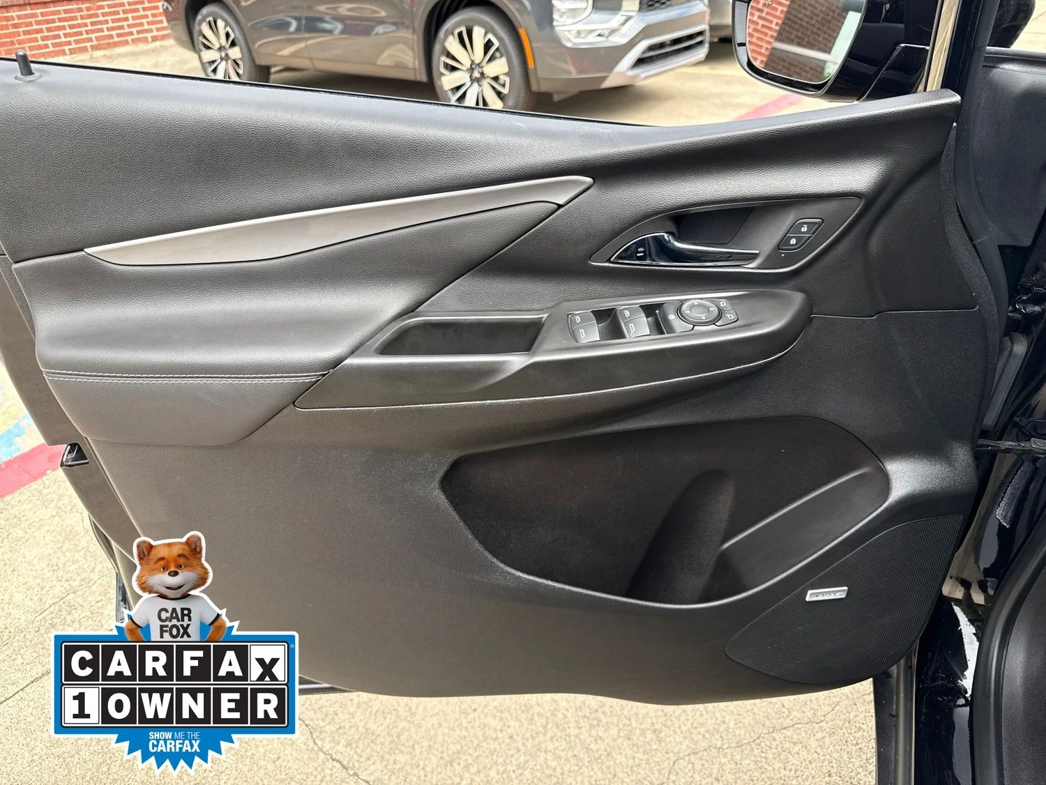 Used 2023 Black Chevrolet 2LT image 9