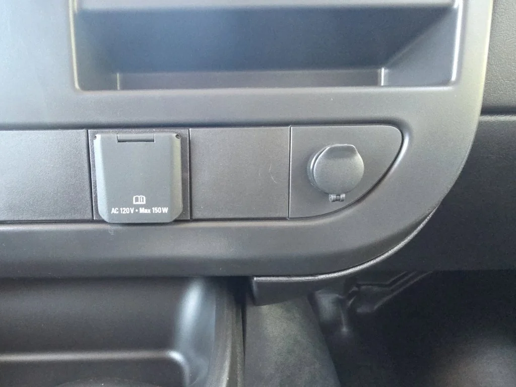 2026 GMC Savana Cargo Work Van - Photo 7