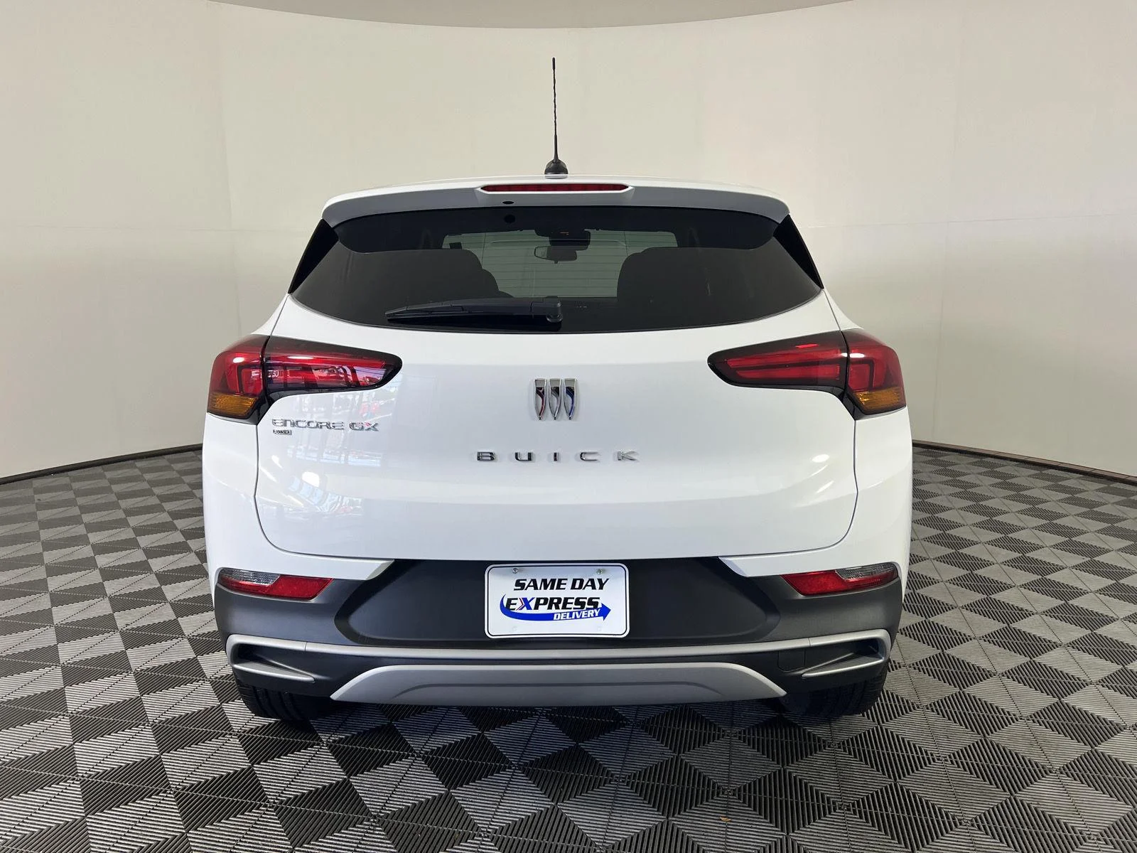 Used 2026 Summit White Buick Preferred image 24