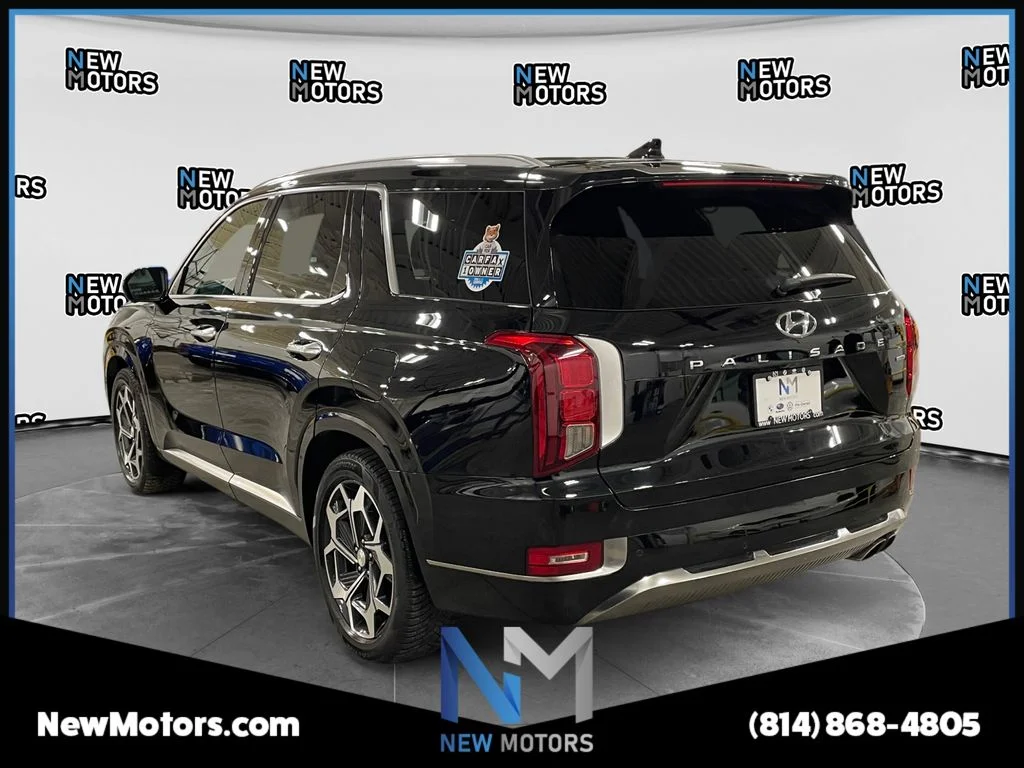 Used 2022 Black Hyundai Calligraphy image 3