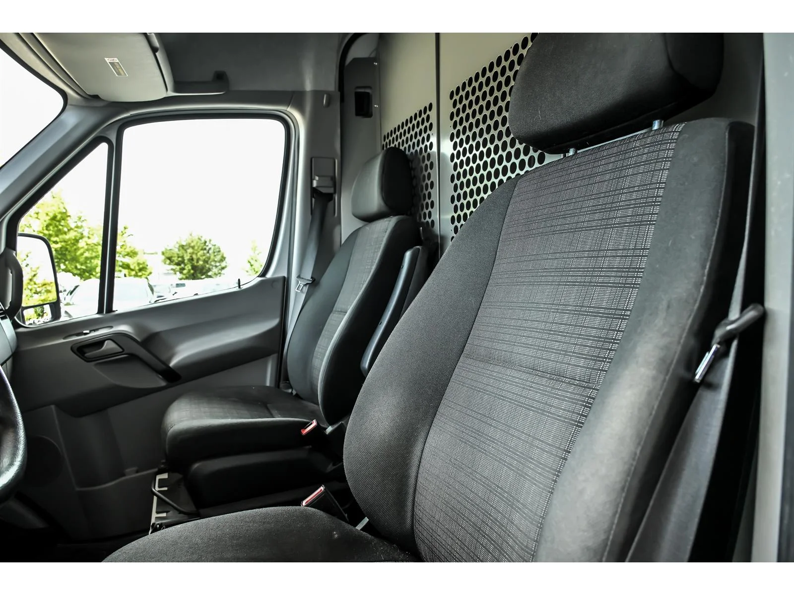 Used 2017 White Mercedes-Benz 2500 image 13