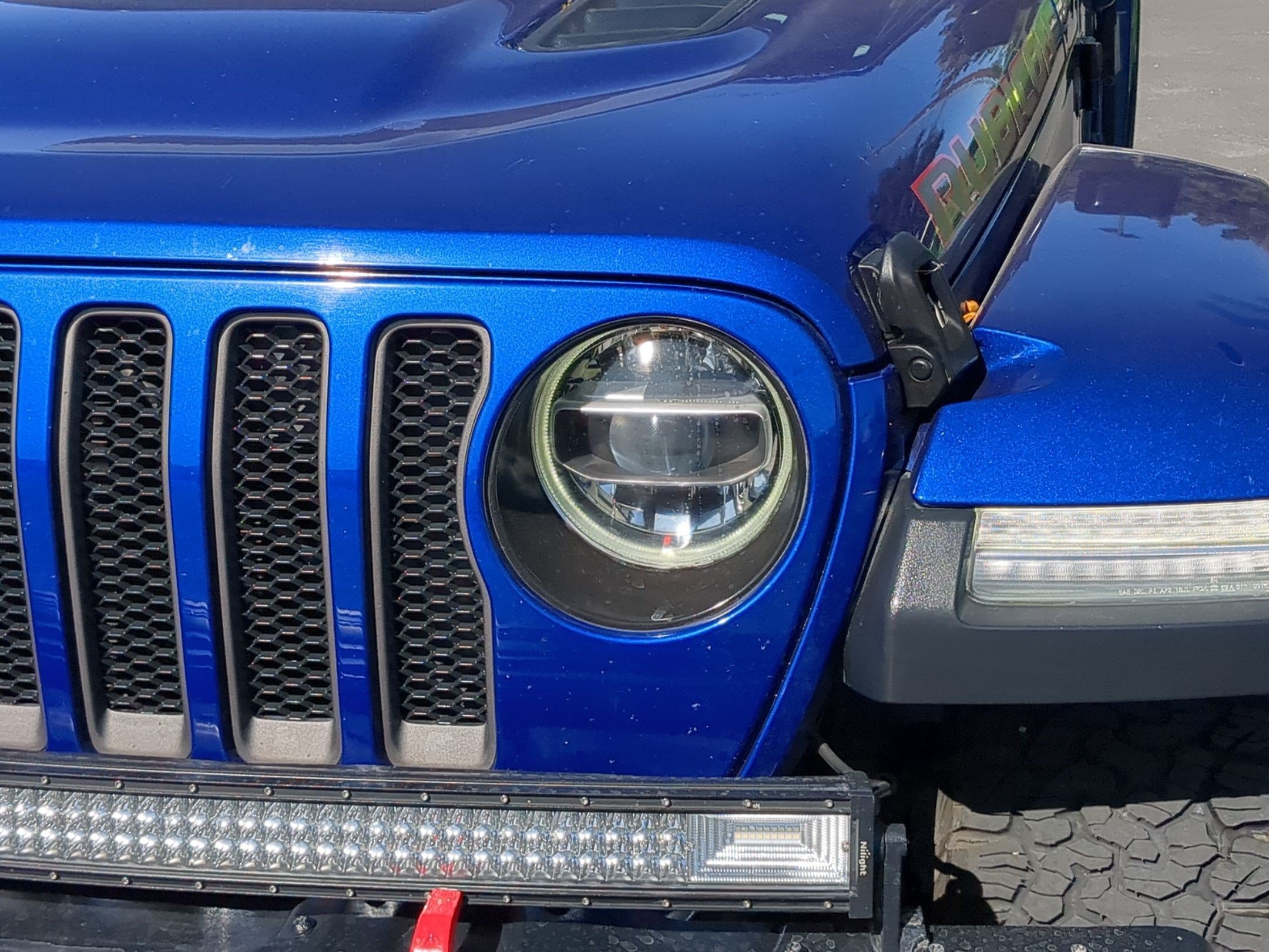 Used 2018 Ocean Blue Metallic Clearcoat Jeep Rubicon image 11