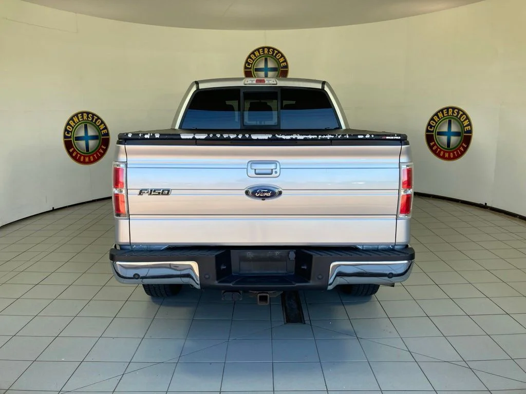 Used 2011 Silver Ford Lariat image 16