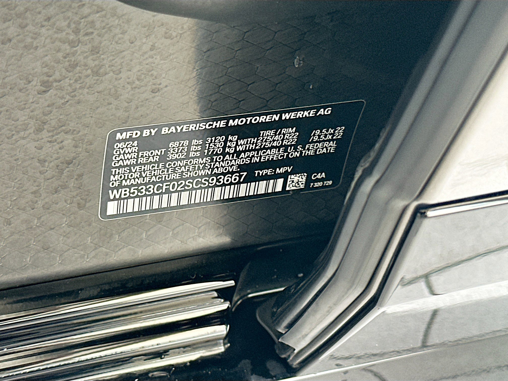 Certified Used 2025 Oxide Grey Metallic BMW M60 image 30