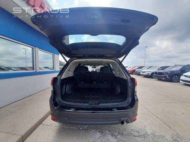 Used 2023 Crystal Black Silica Subaru Limited image 58