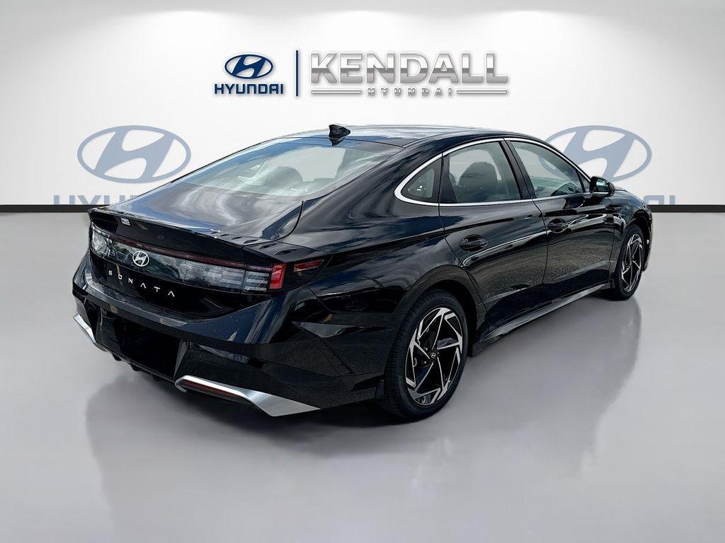 New 2026 Abyss Black Hyundai SEL Sport image 6