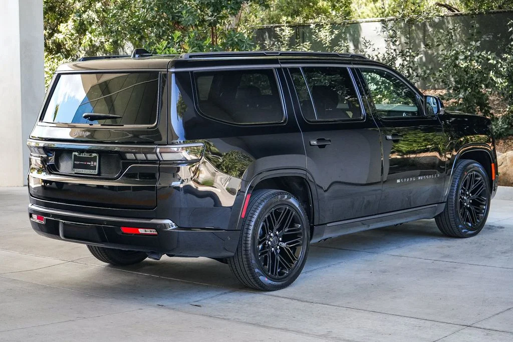 New 2026 High Gloss Black Jeep Limited Reserve image 6